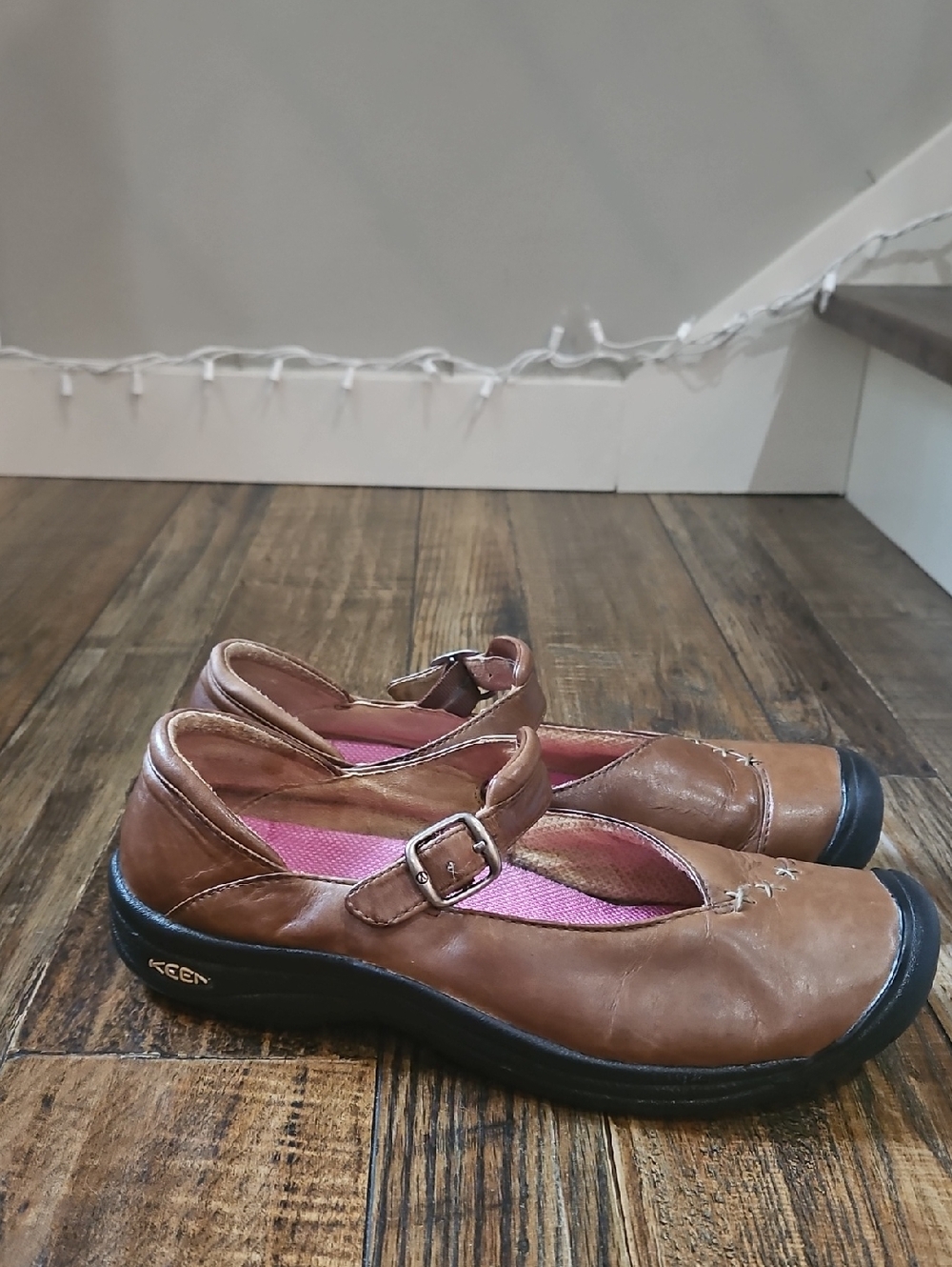 Keen Brown Leather Mary-Jane Shoes with Pink Interior
